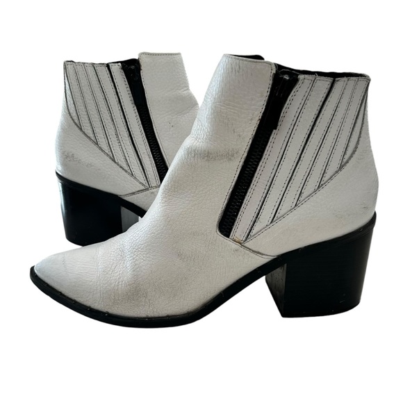 Indie Sleaze Go-Go Boot - Picture 2 of 14